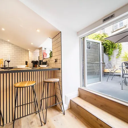 The Flat - Brand New Renovation In Amazing Location Apartment *